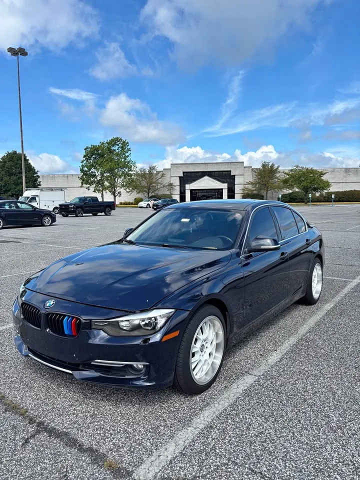 Blue 2014 BMW 3 Series, photo 1 of 2